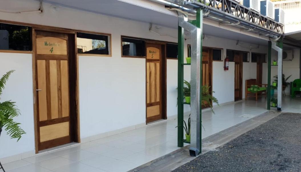 Helecho'S Hostal Hostel Encarnacion Exterior photo